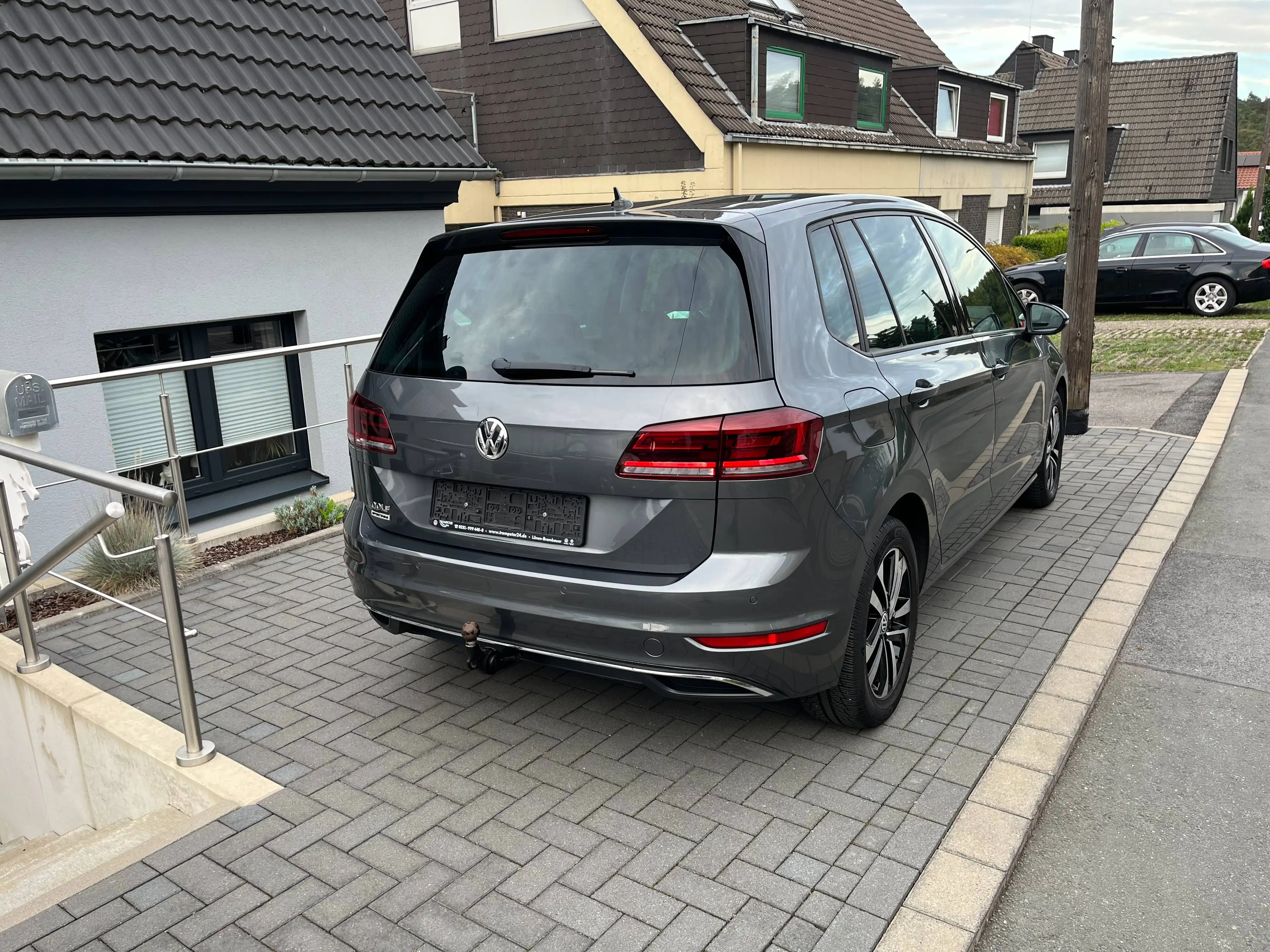 Volkswagen Golf Sportsvan 1.5 TSI United*DSG,Navi,App,AHK,SHZ,Alu,Scheckheft,1.Hand,TOP** — photo 5