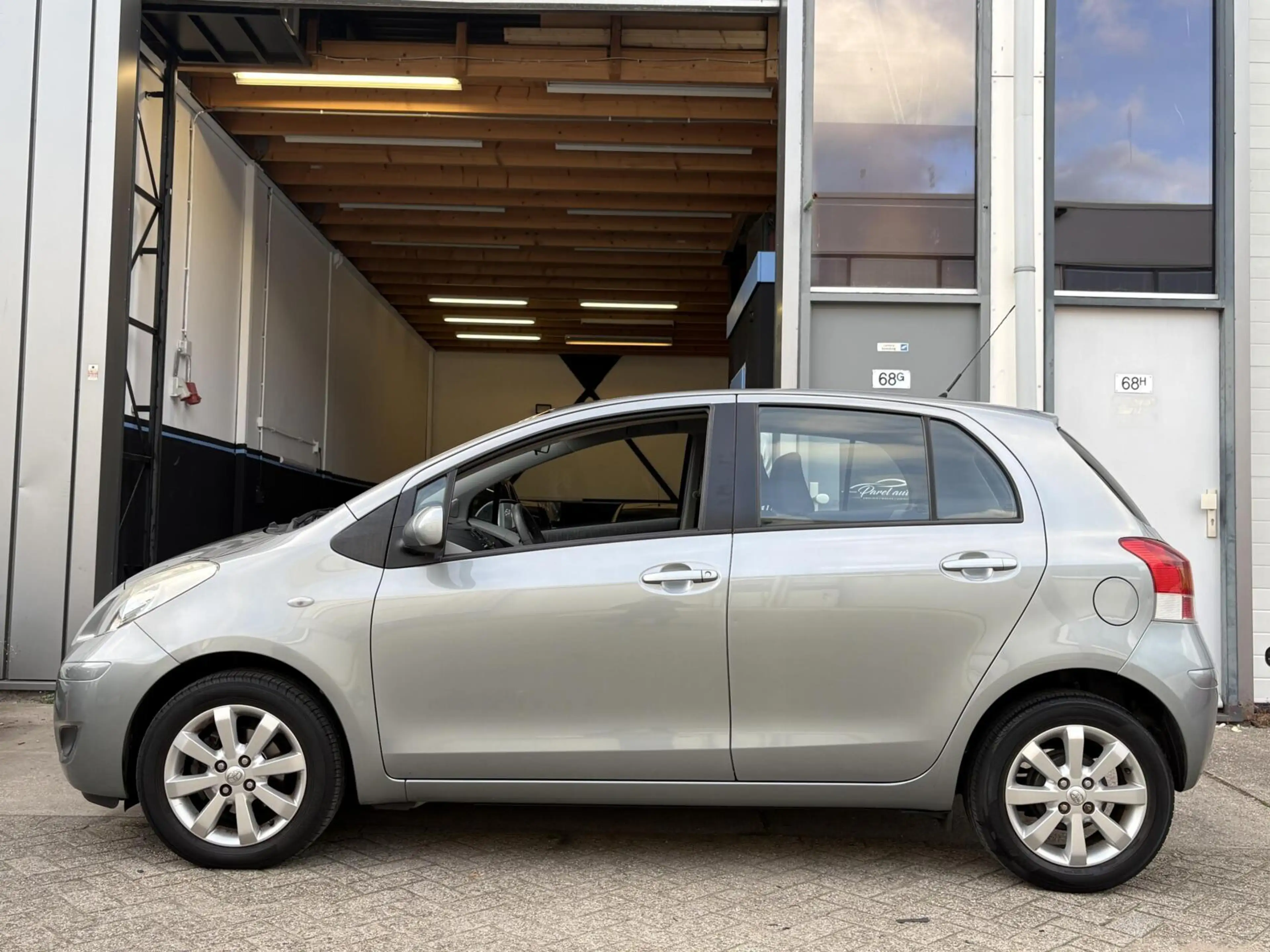 Toyota Yaris 1.3 VVTi Dynamic|APk|NAP|Automaat|5 Deuren — photo 6