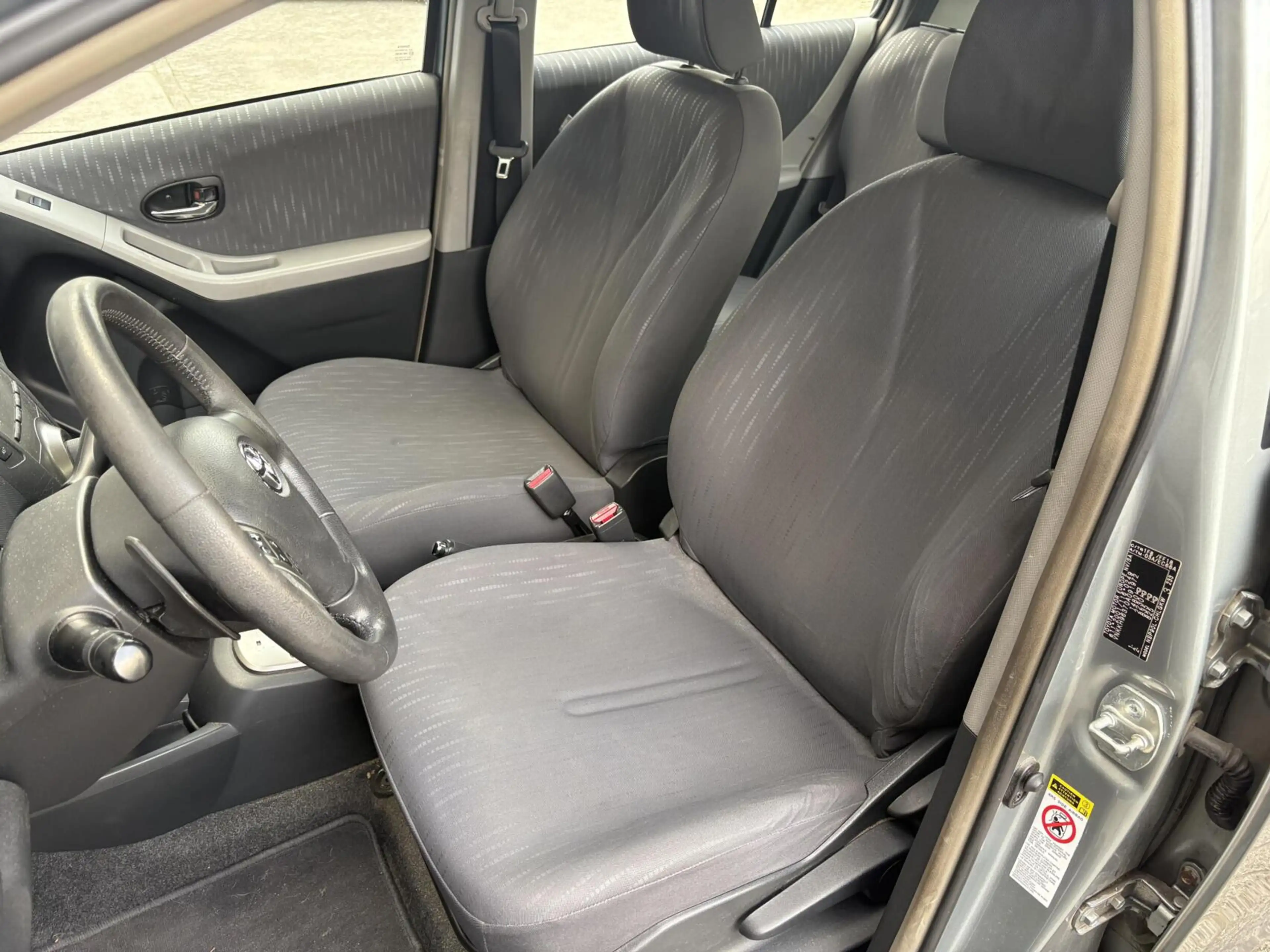 Toyota Yaris 1.3 VVTi Dynamic|APk|NAP|Automaat|5 Deuren — photo 9