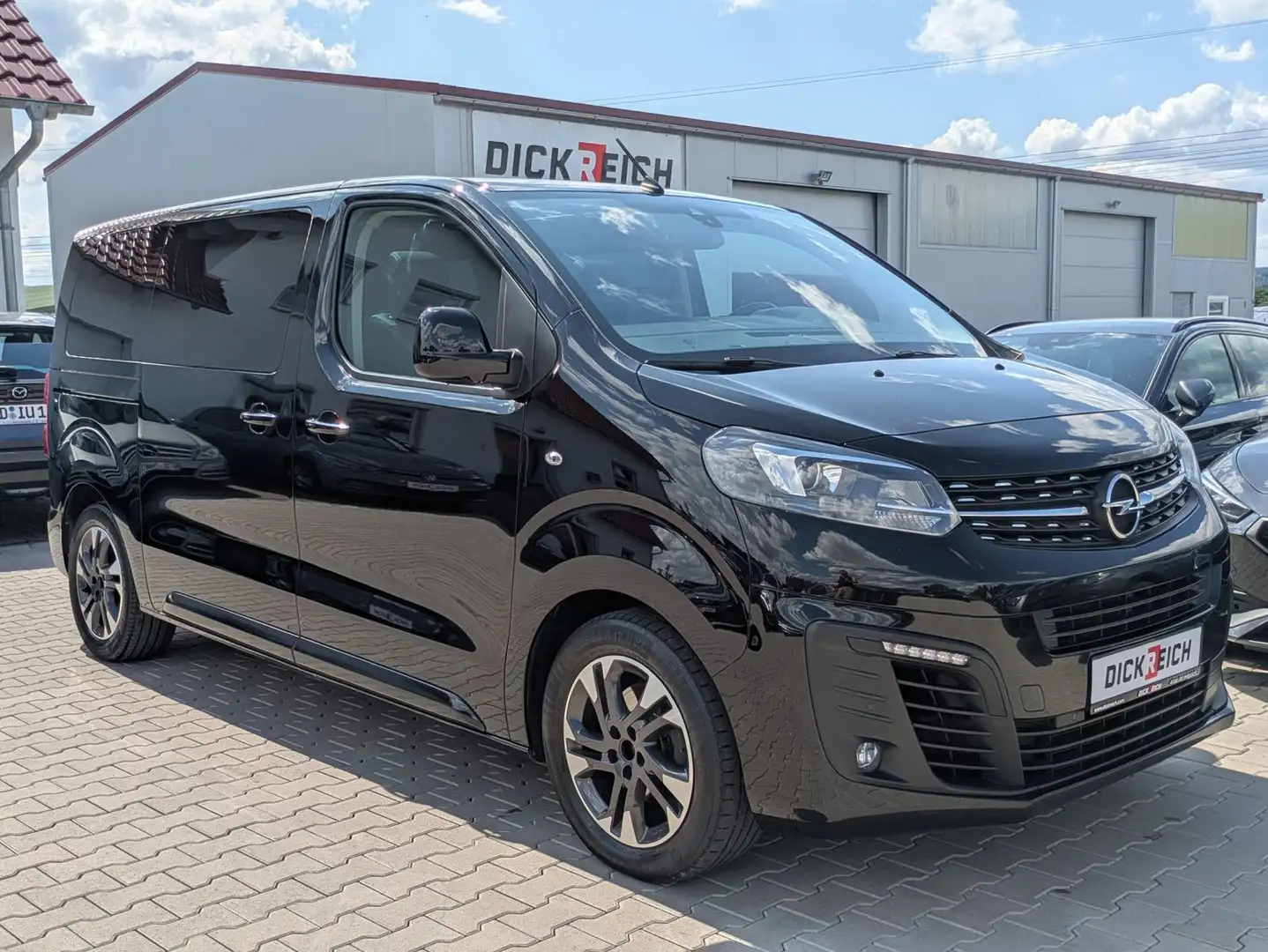 Opel Zafira Life 2.0 TOURER L2 ELEGANCE PANO*StHz*AHK Black - 1