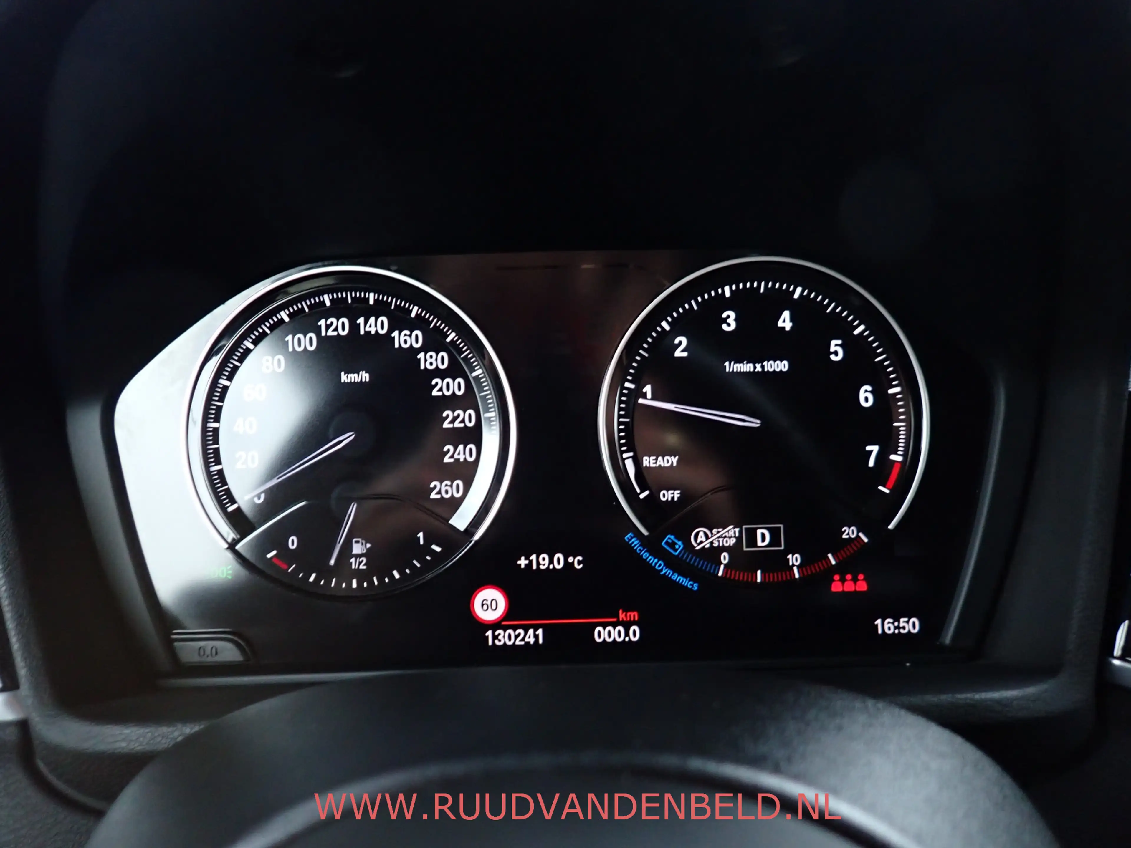 BMW X1 2.0i S-DRIVE PANODAK / CAMERA / HEAD-UP / SPORTLEE — photo 16