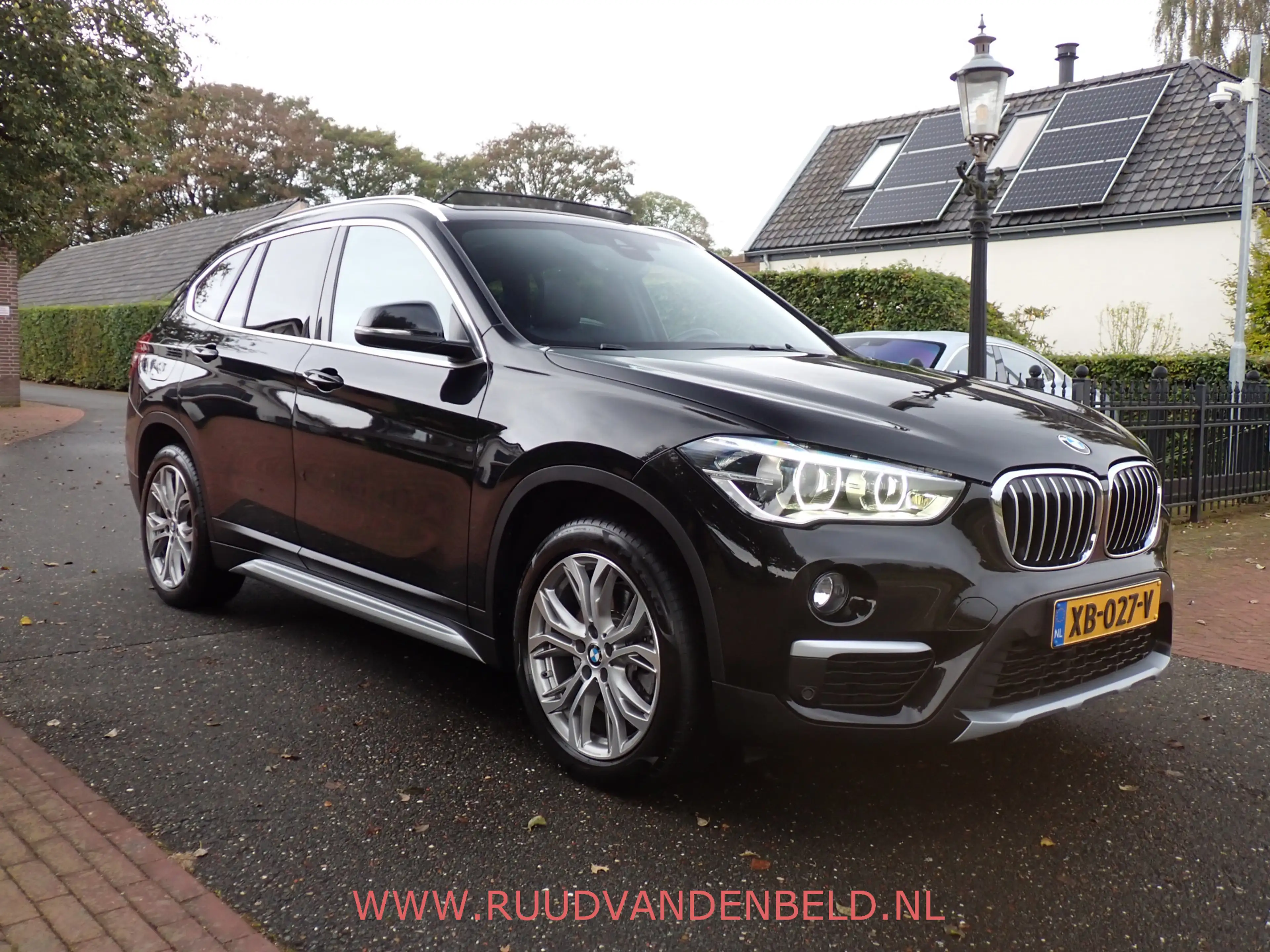 BMW X1 2.0i S-DRIVE PANODAK / CAMERA / HEAD-UP / SPORTLEE — photo 3