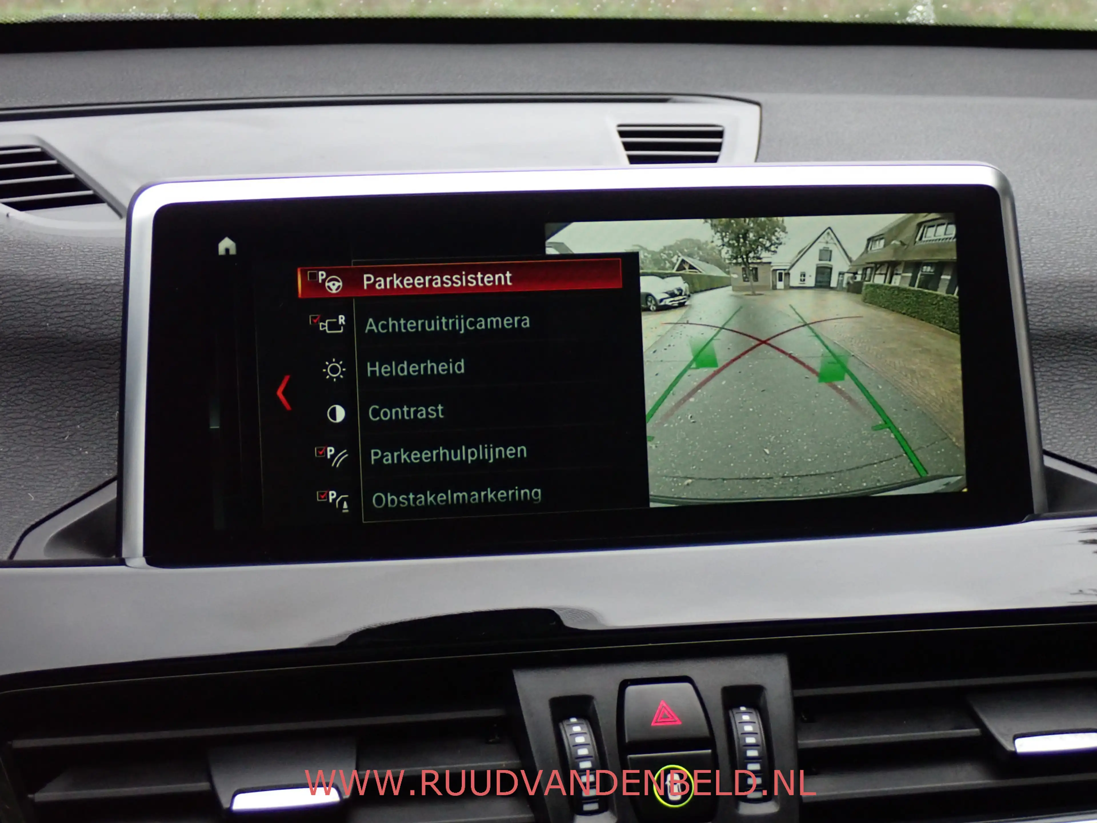 BMW X1 2.0i S-DRIVE PANODAK / CAMERA / HEAD-UP / SPORTLEE — photo 19