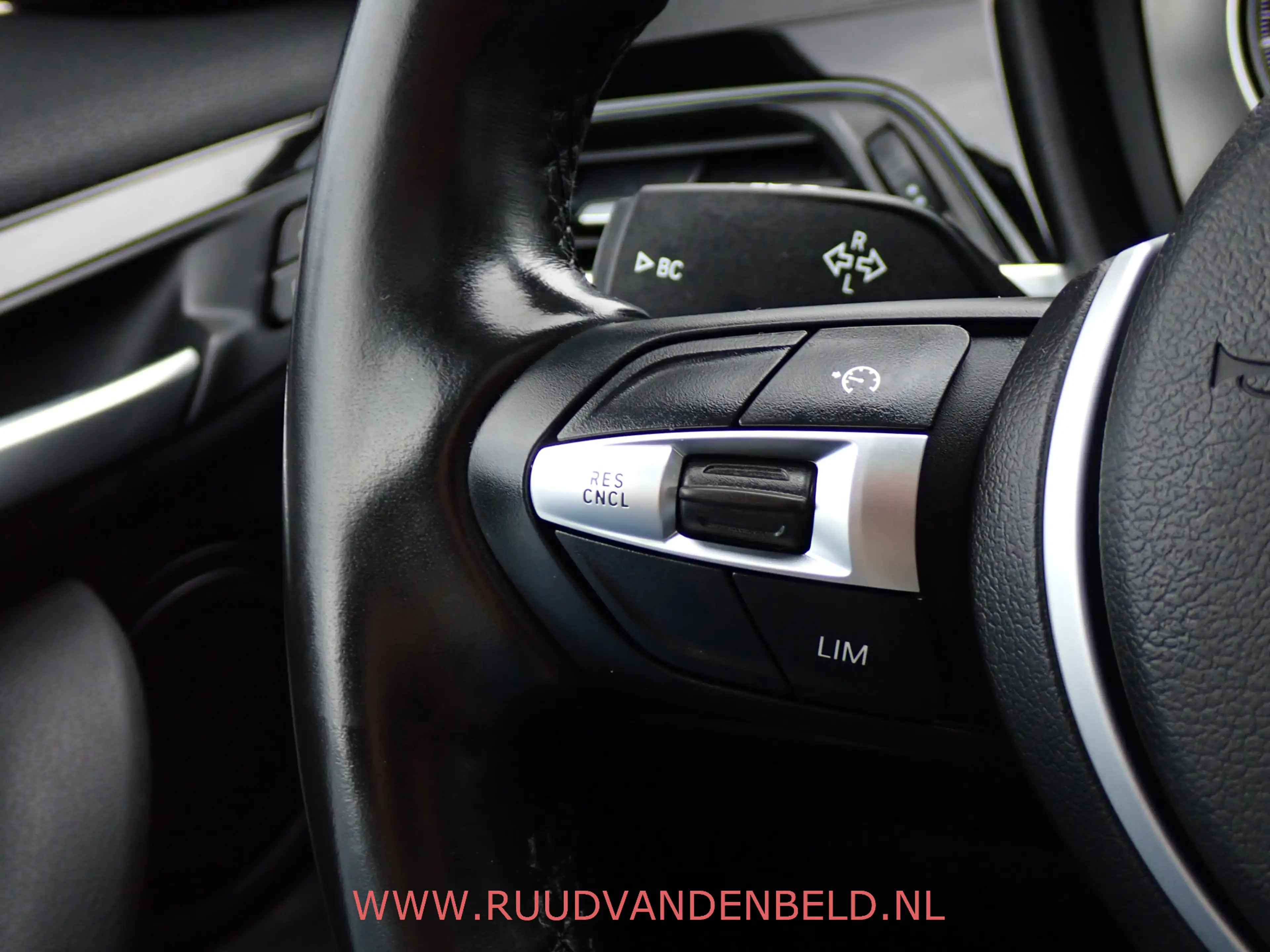 BMW X1 2.0i S-DRIVE PANODAK / CAMERA / HEAD-UP / SPORTLEE — photo 14