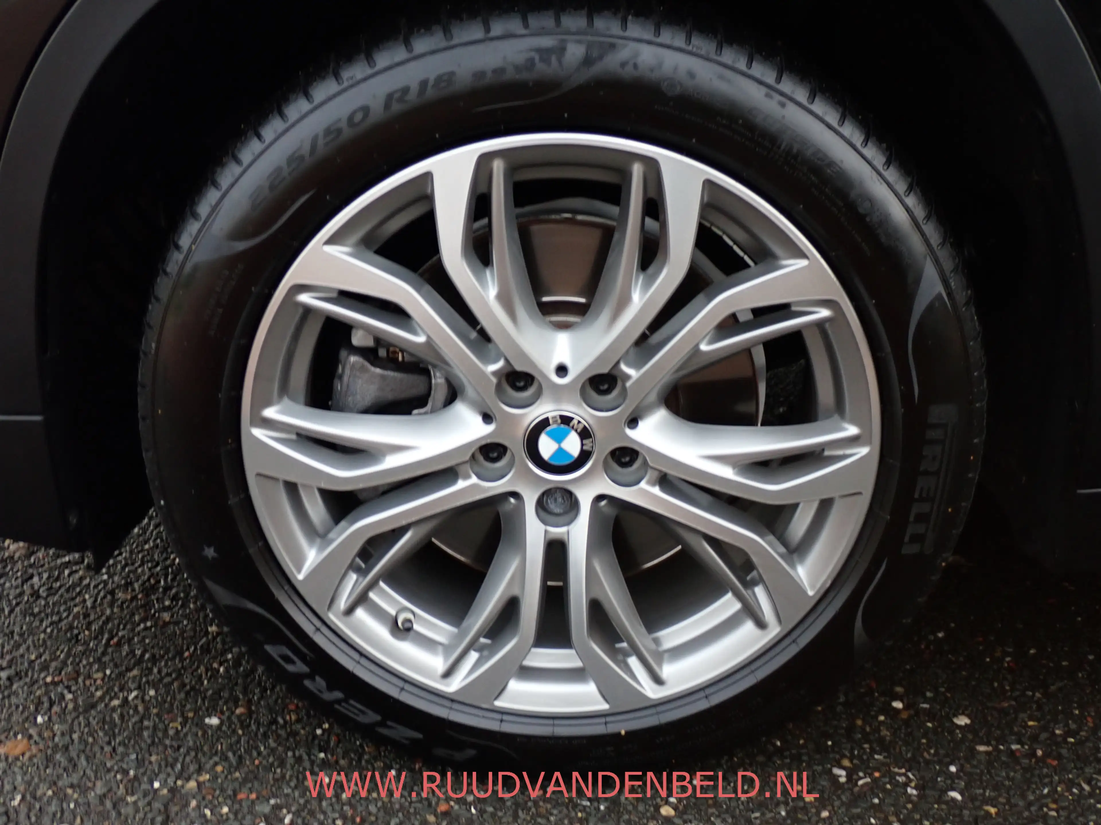 BMW X1 2.0i S-DRIVE PANODAK / CAMERA / HEAD-UP / SPORTLEE — photo 8