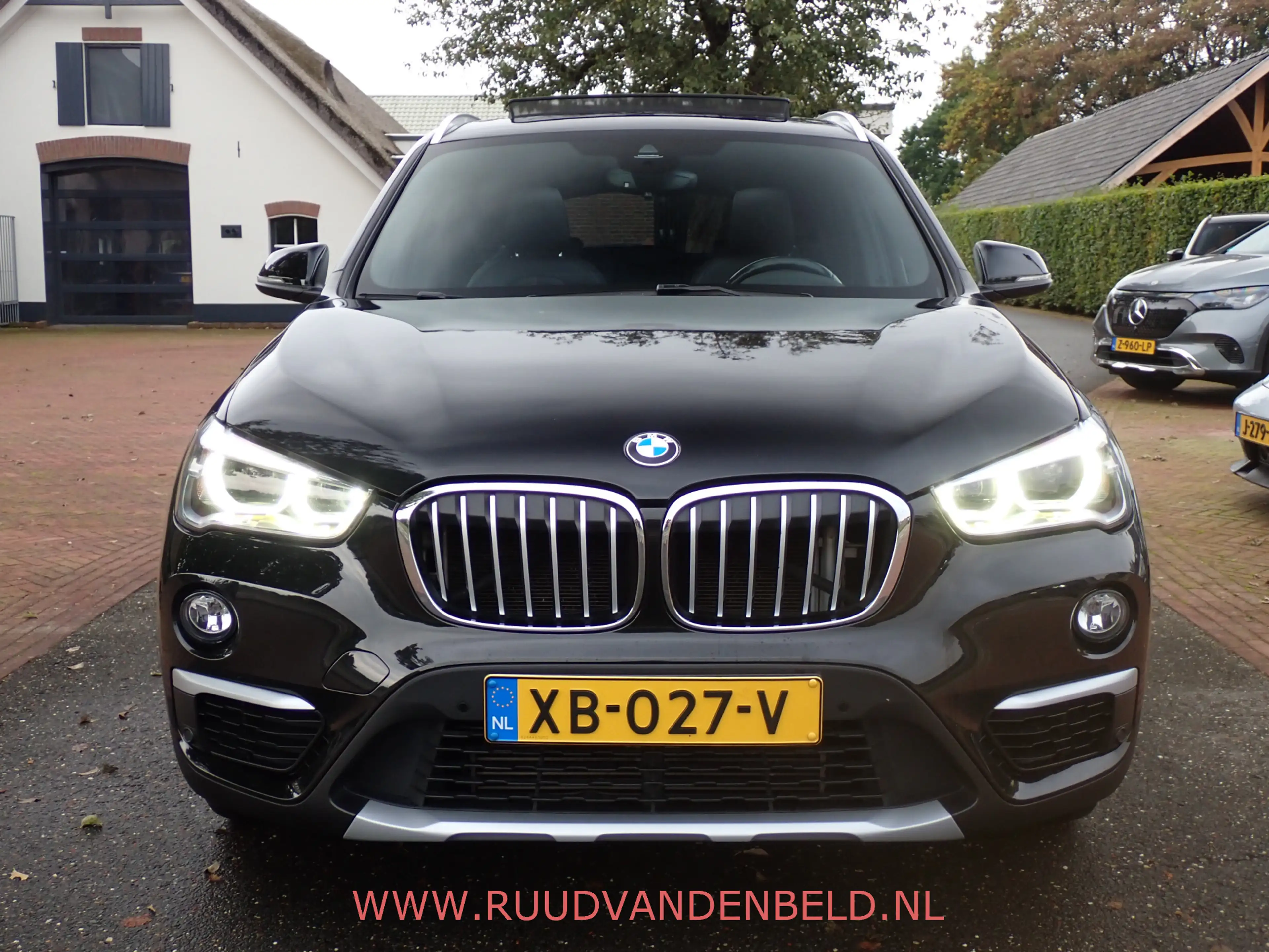 BMW X1 2.0i S-DRIVE PANODAK / CAMERA / HEAD-UP / SPORTLEE — photo 2