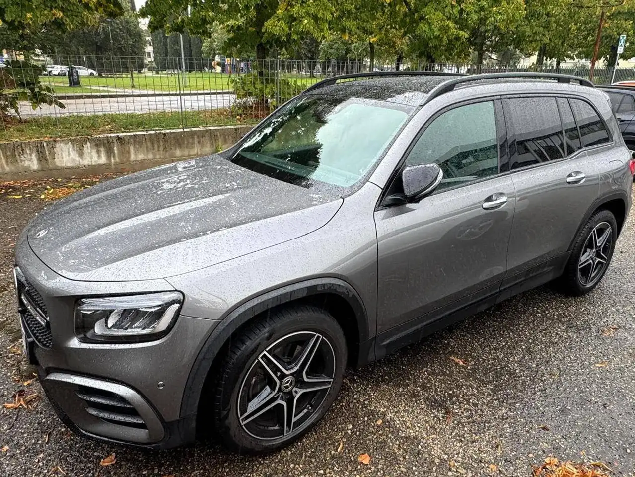 Mercedes-Benz GLB 200