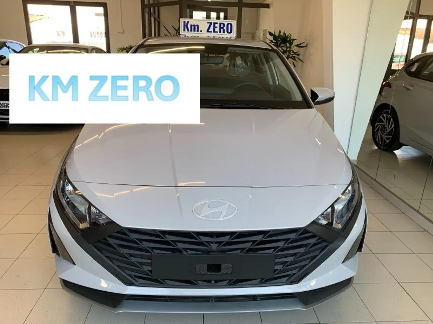 Hyundai i20 i20 1.2 MPI MT Connectline Beige - 1