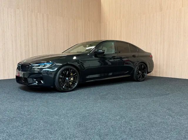 BMW M5 M5 4.4AS V8 Competition| Carbon remmen|ACC| FULL OPTION!