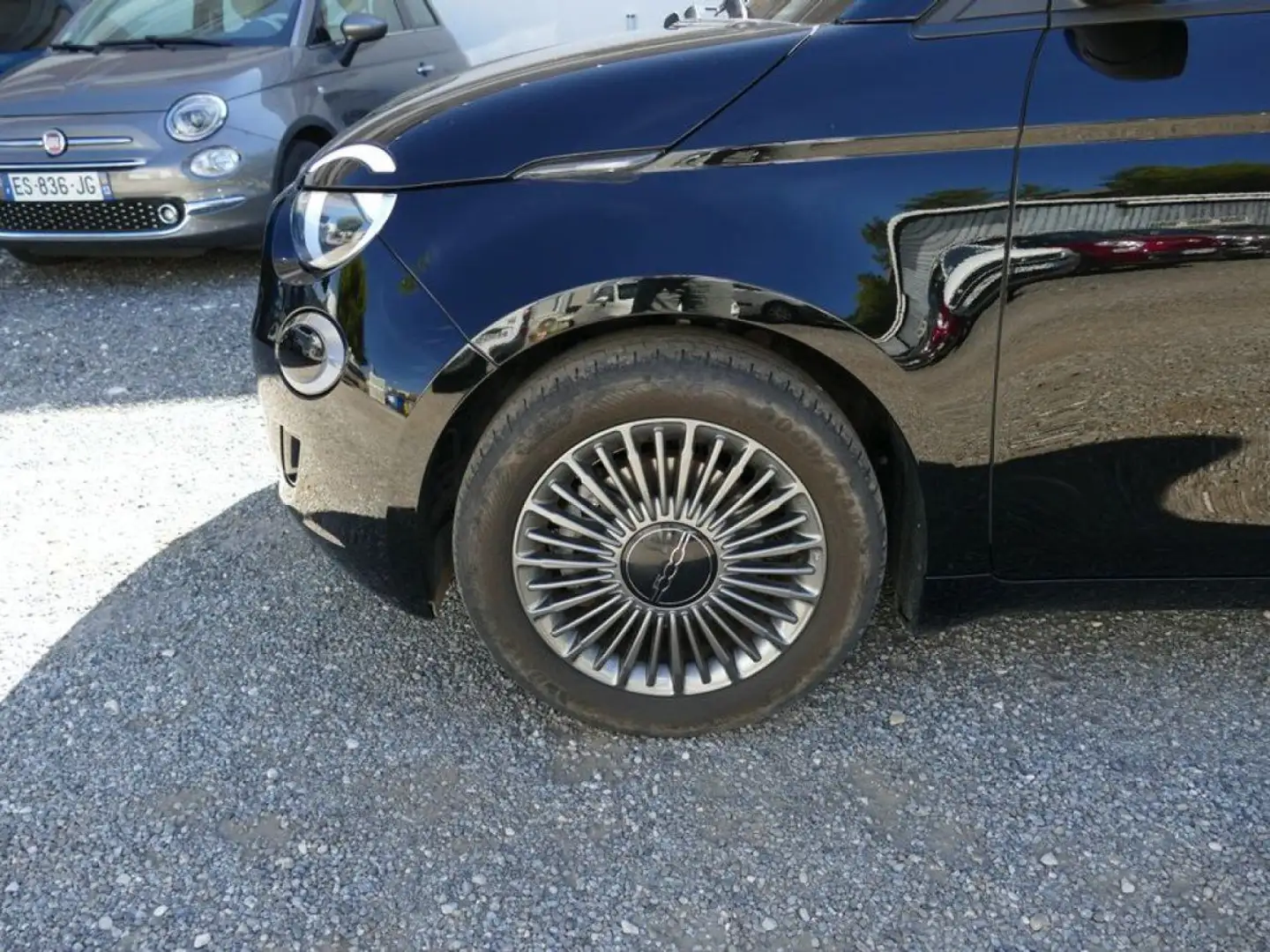 Fiat 500 NOUVELLE MY22 SERIE 1 STEP 1 ELECTRIQUE 3%2B1 ICONE 118 Ch Nero - 2