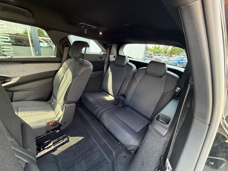 Peugeot 5008 Hybrid 145 GT Full-LED *ACC*Keyless*19"* — photo 14