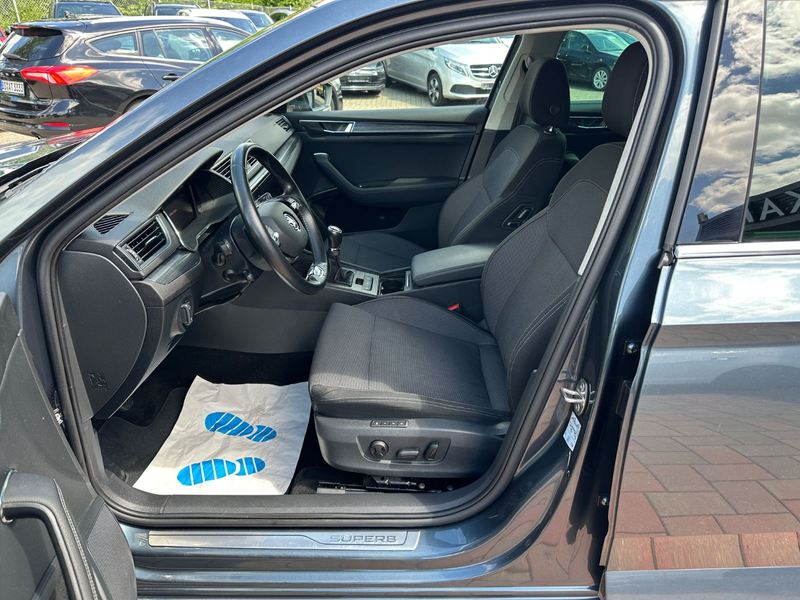 Skoda Superb 2.0 TDI Combi Style*MATRIX*ACC*VIRTUAL* — photo 10