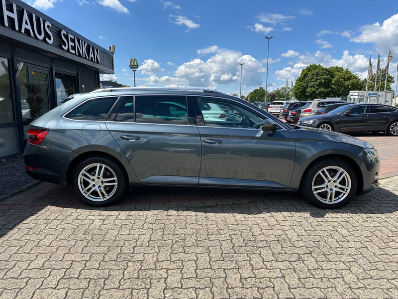 Skoda Superb 2.0 TDI Combi Style*MATRIX*ACC*VIRTUAL* — photo 9