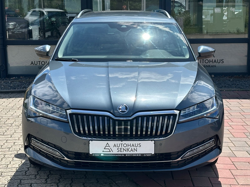Skoda Superb 2.0 TDI Combi Style*MATRIX*ACC*VIRTUAL* — photo 2
