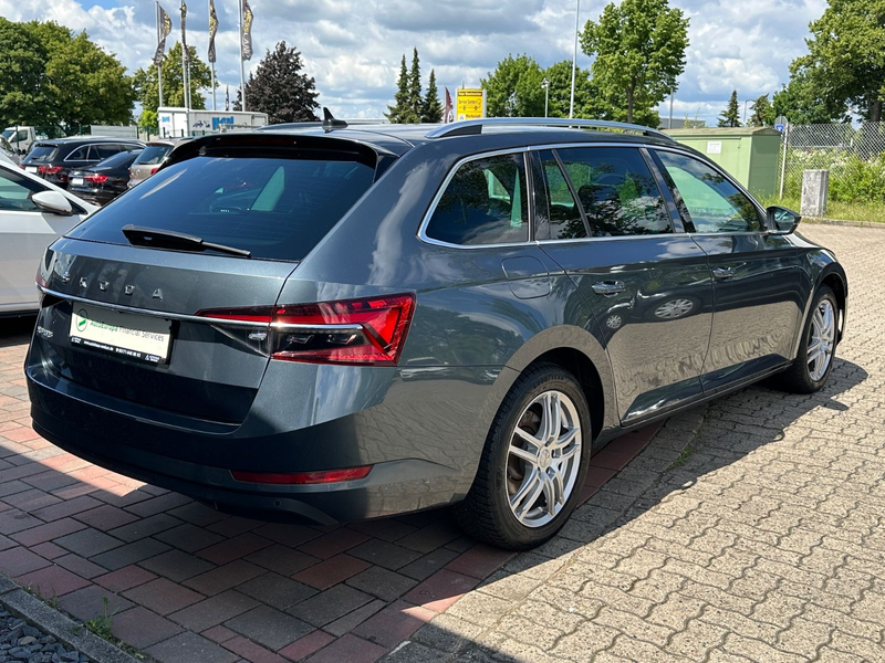 Skoda Superb 2.0 TDI Combi Style*MATRIX*ACC*VIRTUAL* — photo 3
