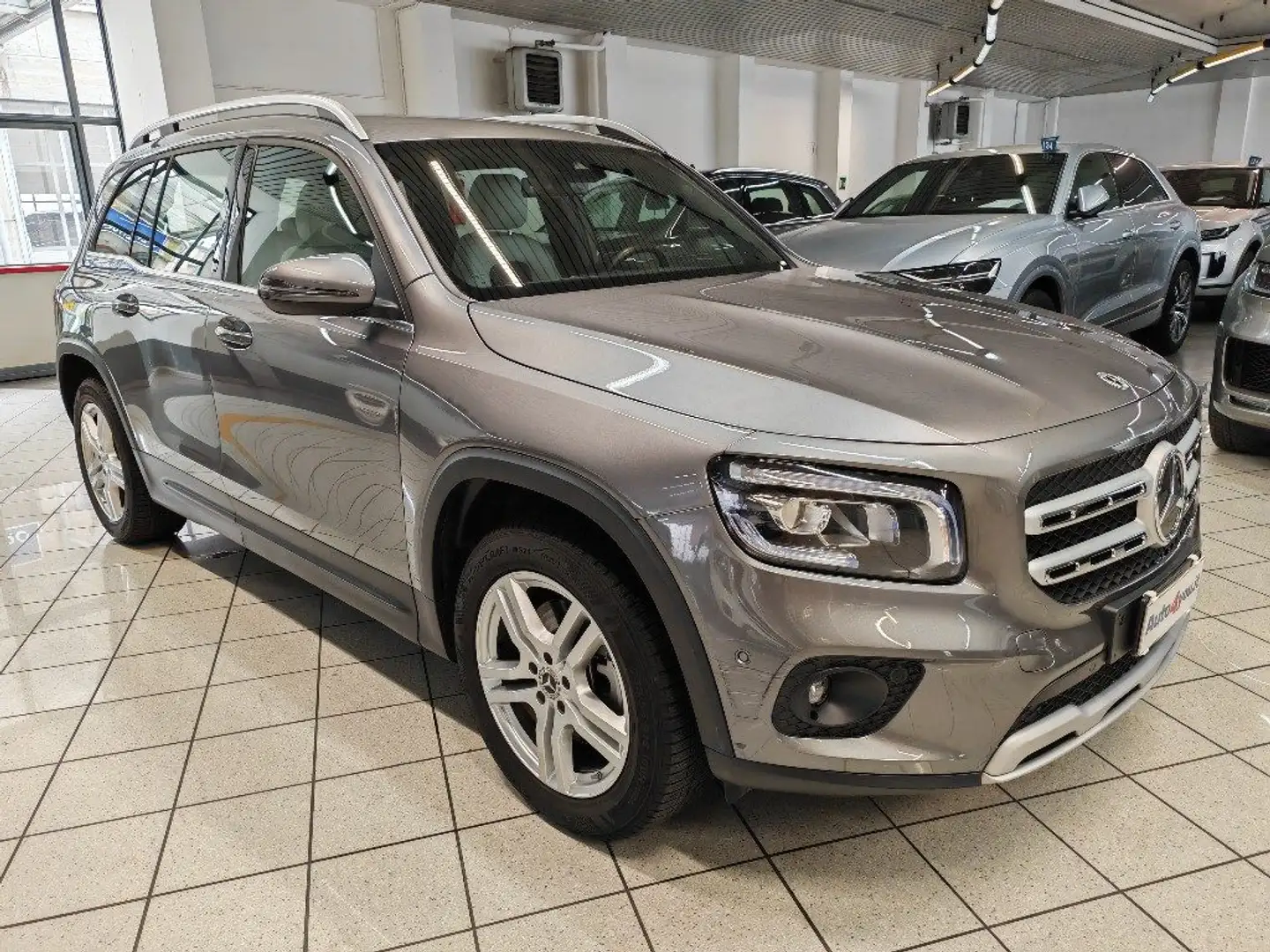 Mercedes-Benz GLB 200 d Executive IVA ESP UNICOPR TAGLIANDI MERCEDES Gris - 1