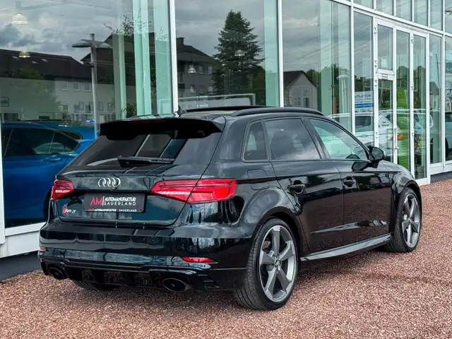Audi RS3 view 12