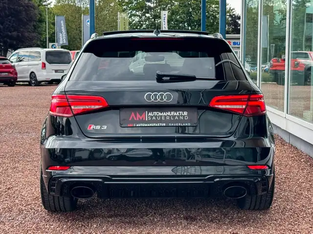 Audi RS3 view 11