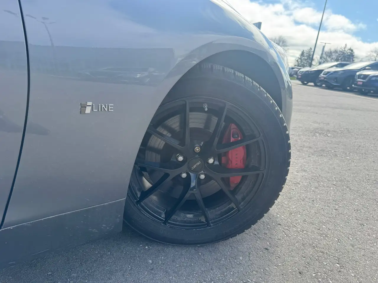 Infiniti Q50 снимка Infiniti Q50