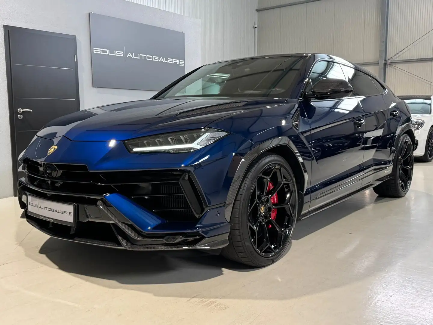Lamborghini Urus 4.0 V8 Performante Carbon Akra B&O AdPerson Blau - 1