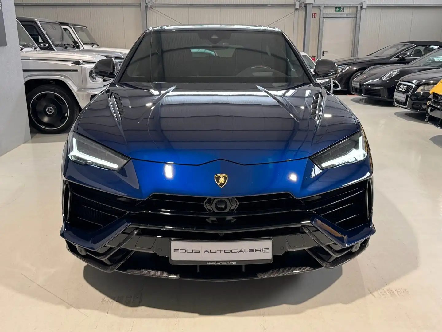 Lamborghini Urus 4.0 V8 Performante Carbon Akra B&O AdPerson Blau - 2