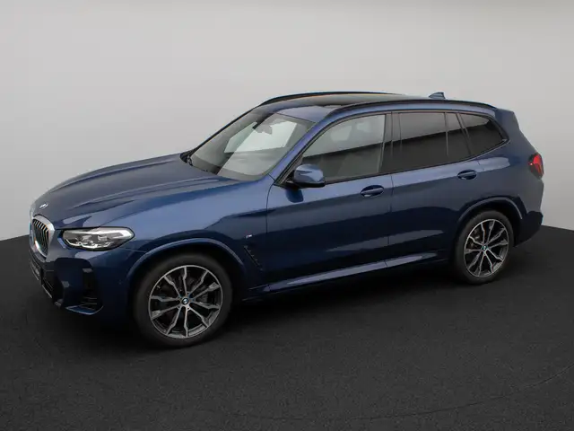 BMW X3 M view 12