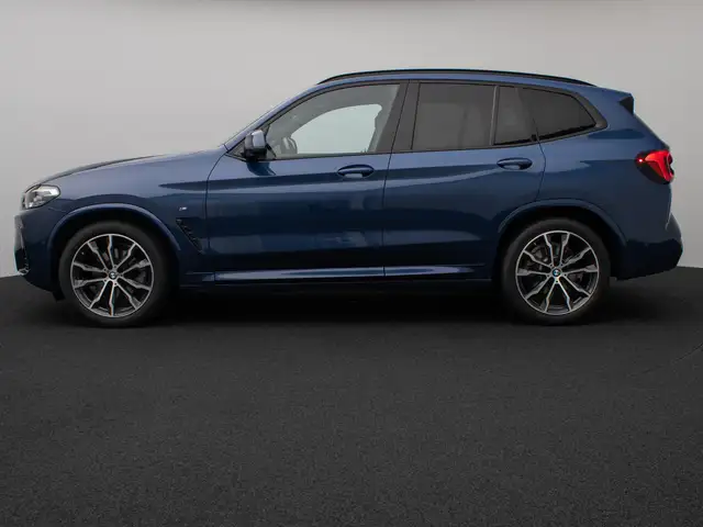 BMW X3 M view 11