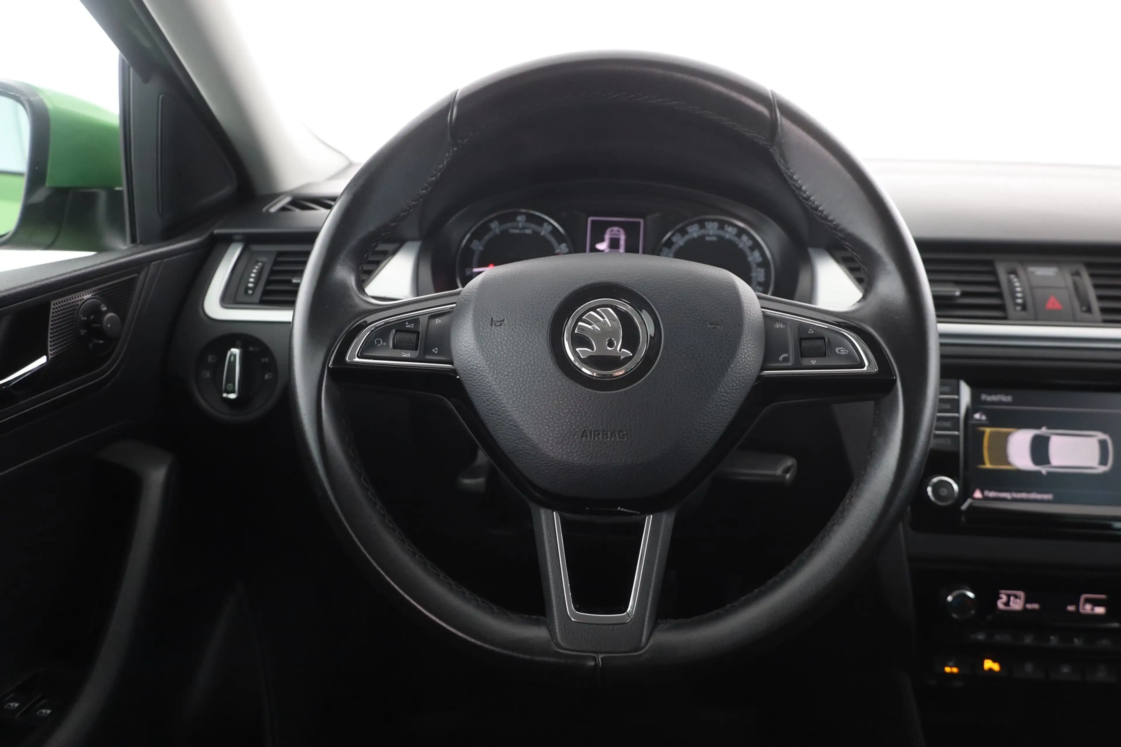 Skoda Rapid/Spaceback Rapid Spaceback 1.0 TSI Bi-Xenon Navi DAB PDC — photo 14