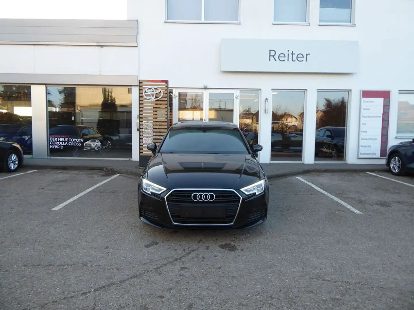 Audi A3 SB 1,6 TDI S-tronic *XENON*NAVI* Schwarz - 1