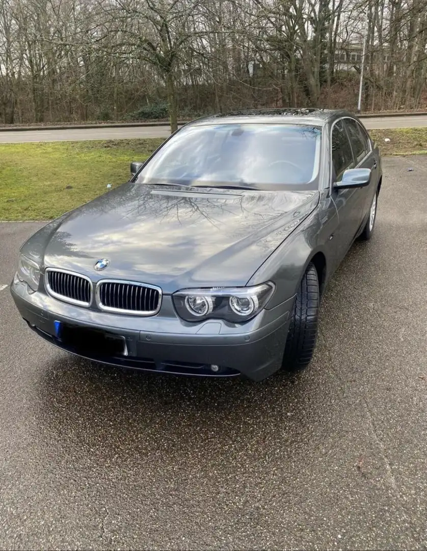 BMW 745 745i VB Šedá - 1