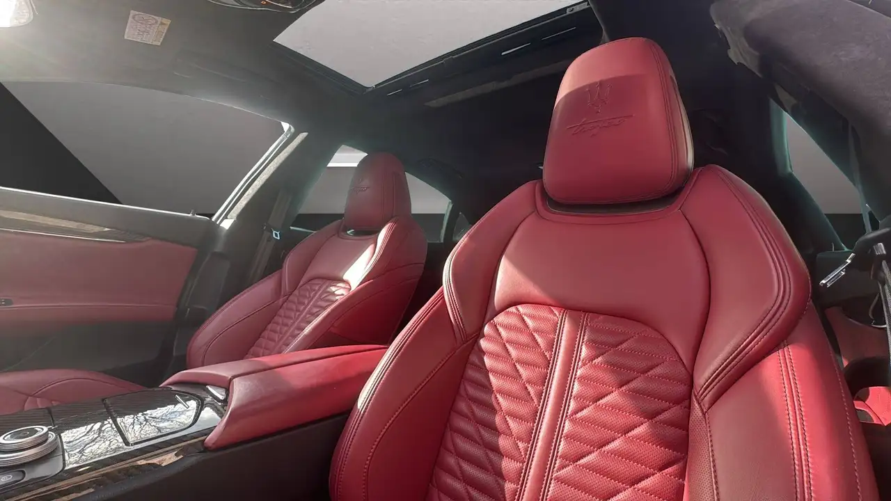 Maserati Quattroporte 2022 — фото 12