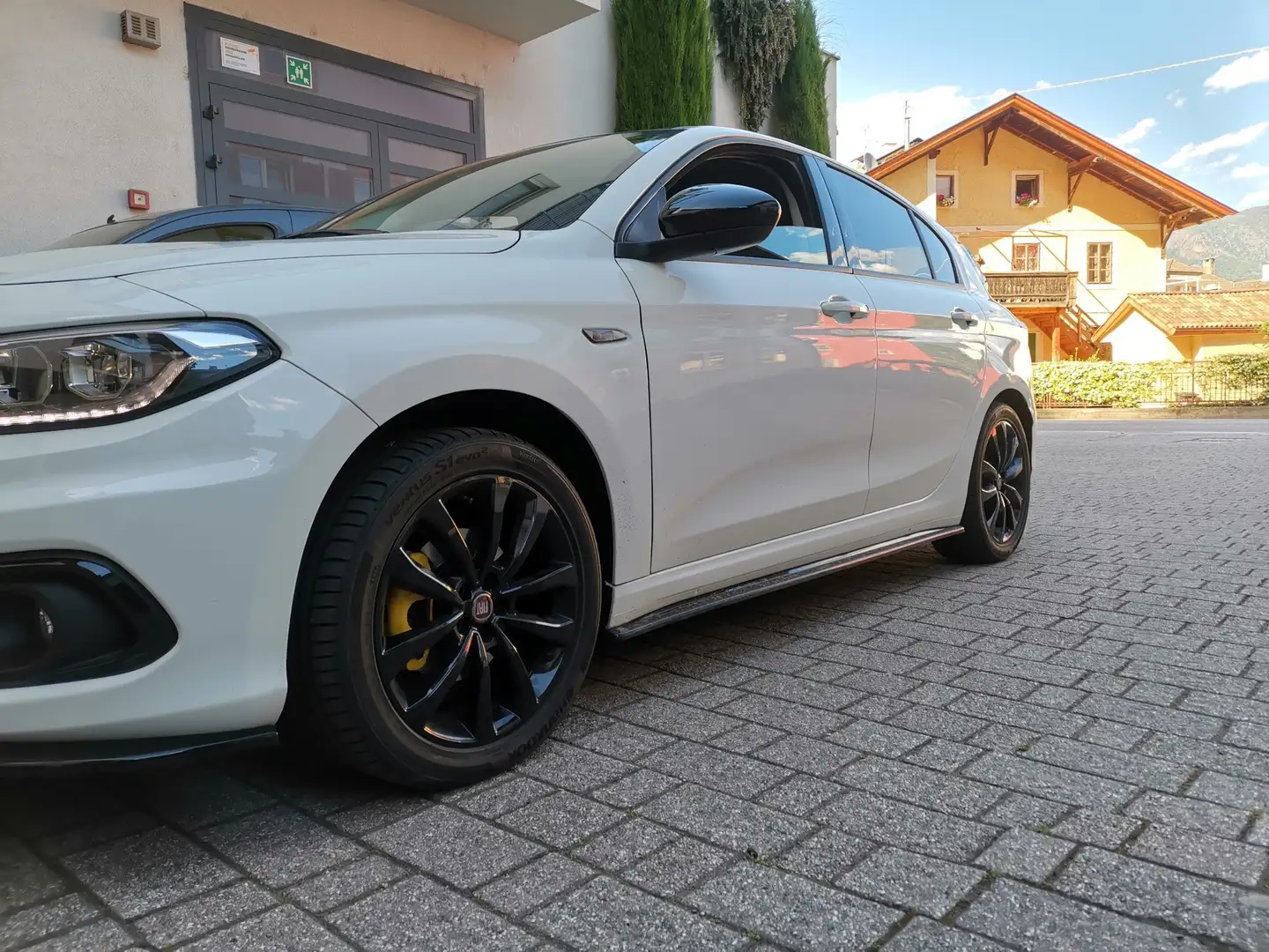 Fiat Tipo 5p 1.6 mjt S-Design s&s 120cv Bianco - 1