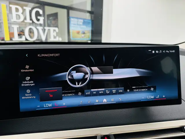 BMW Ix view 11