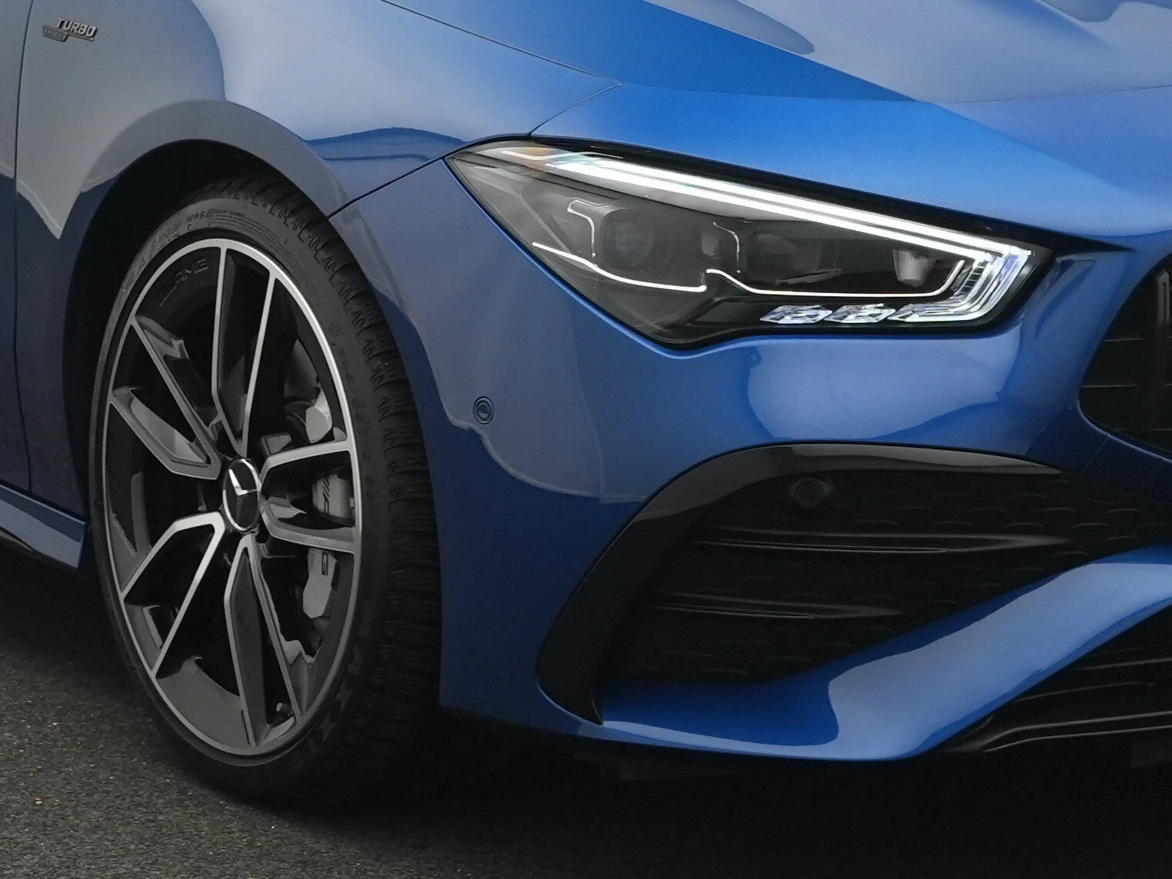 Mercedes-Benz CLA 35 AMG CLA 35 AMG 4M Cpe Multi+Night+Keyless+Totw Premium — photo 9