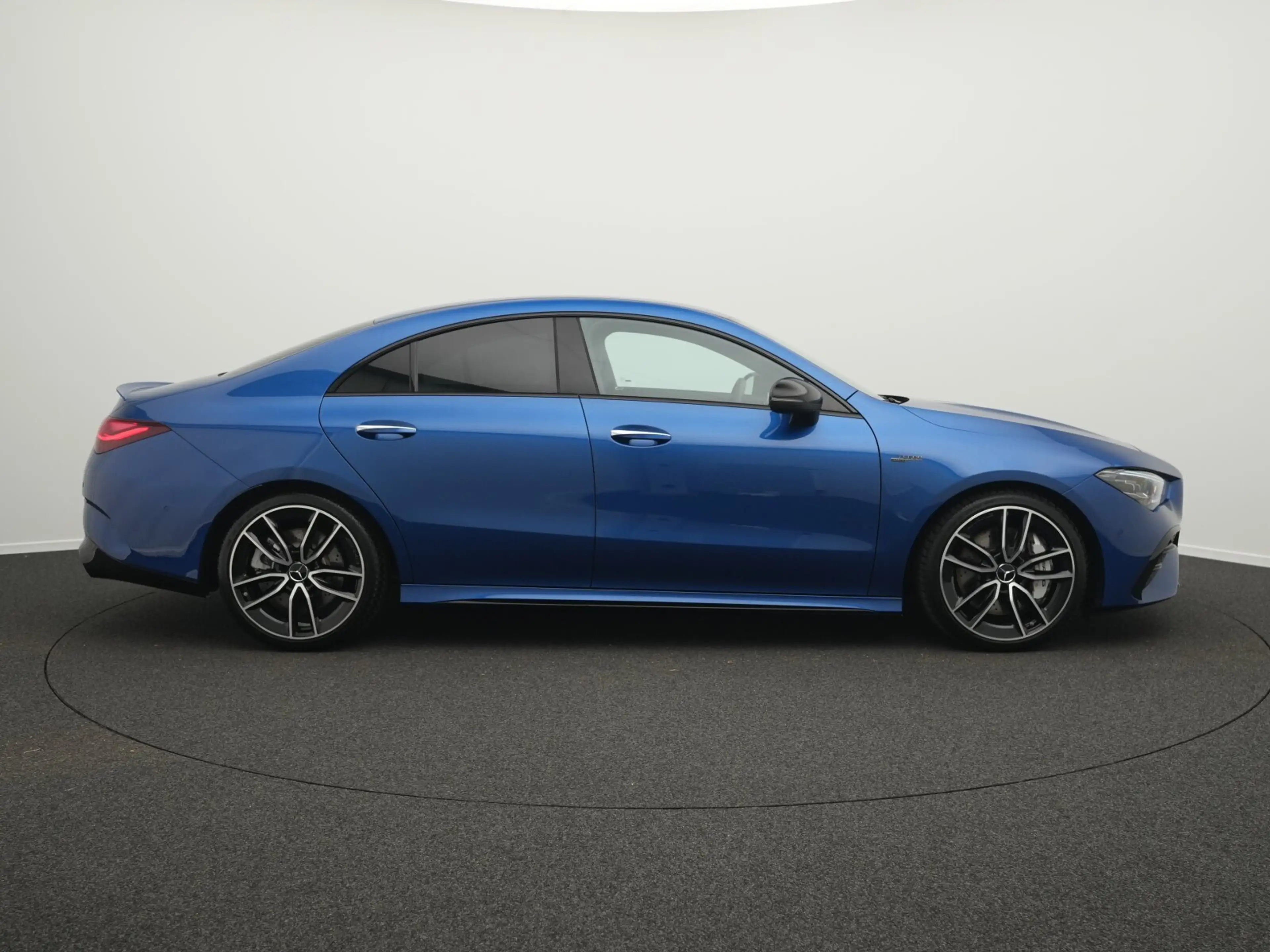 Mercedes-Benz CLA 35 AMG CLA 35 AMG 4M Cpe Multi+Night+Keyless+Totw Premium — photo 5