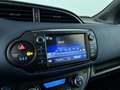 Toyota Yaris 1.5 Hybrid Bi-Tone Blauw - thumbnail 18