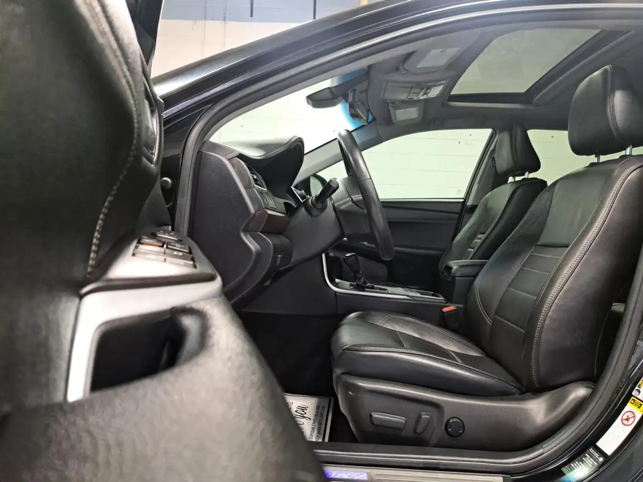 Toyota Camry снимка Toyota Camry