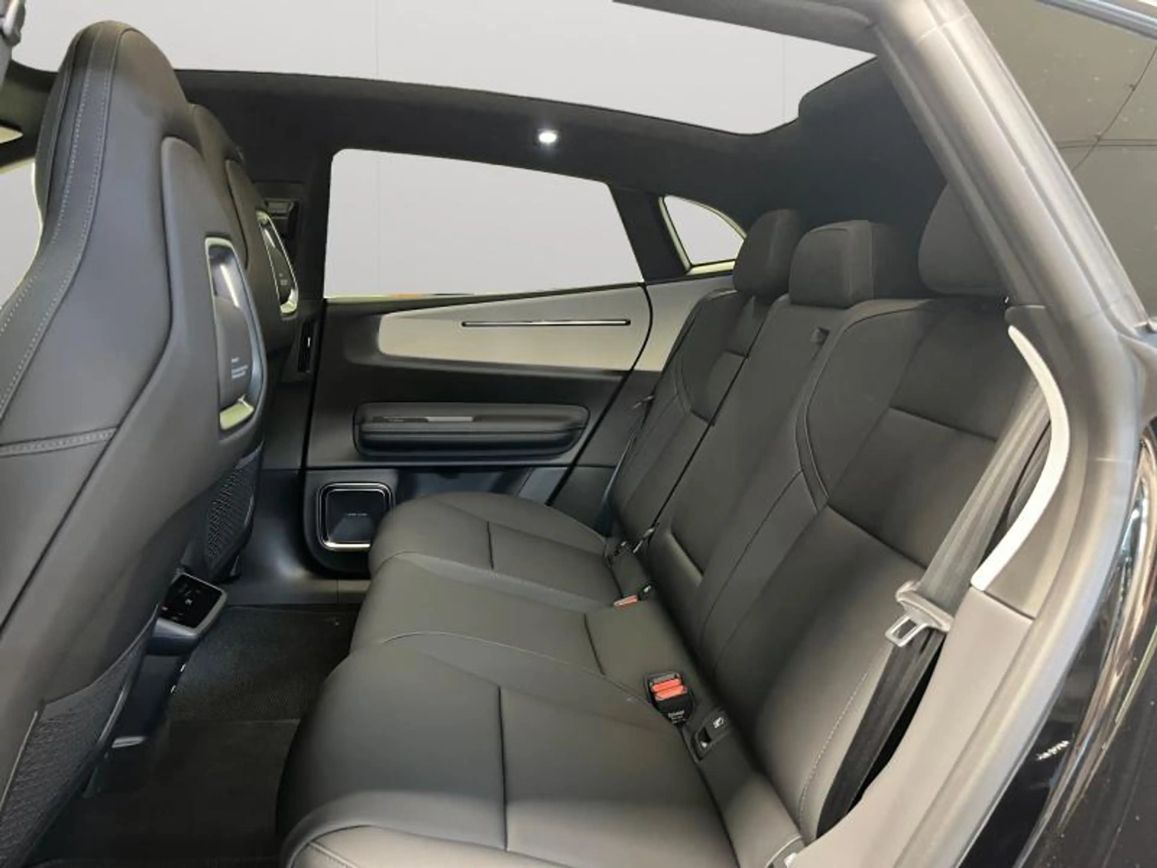 Polestar 4 LRDM / PRIME — photo 11