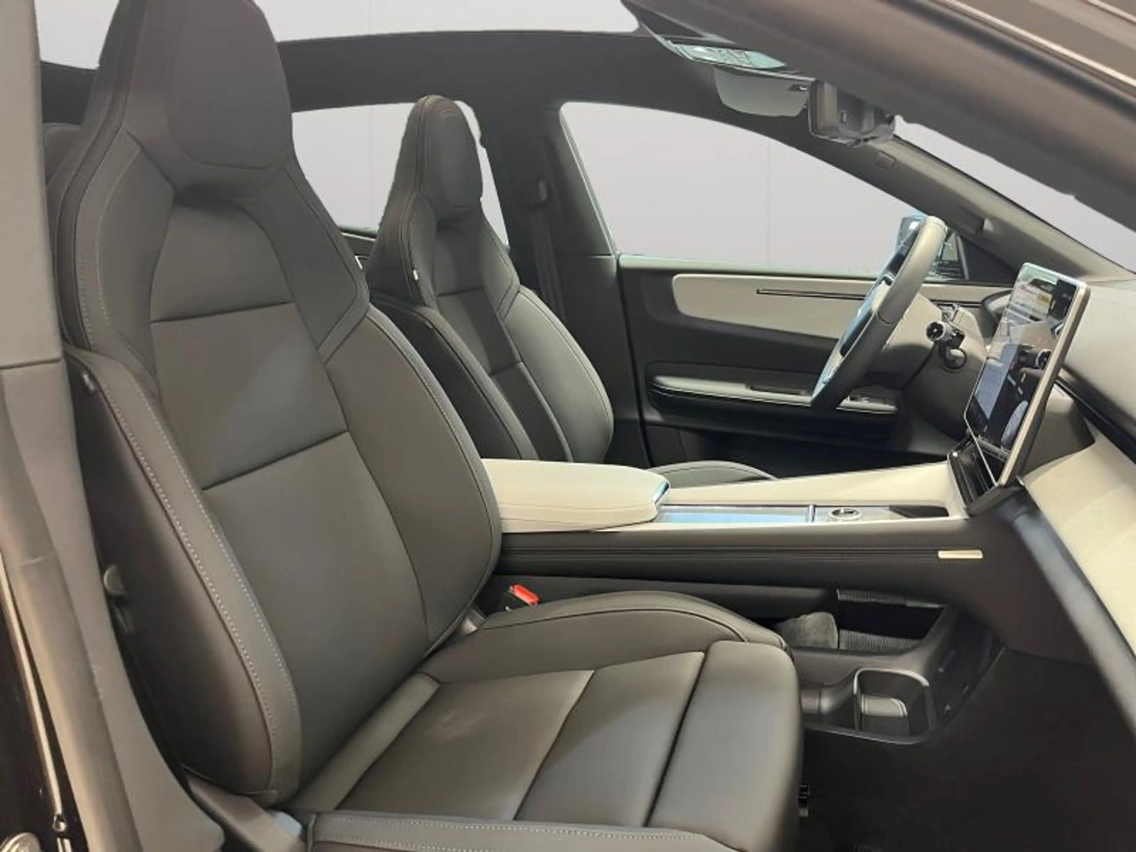 Polestar 4 LRDM / PRIME — photo 13