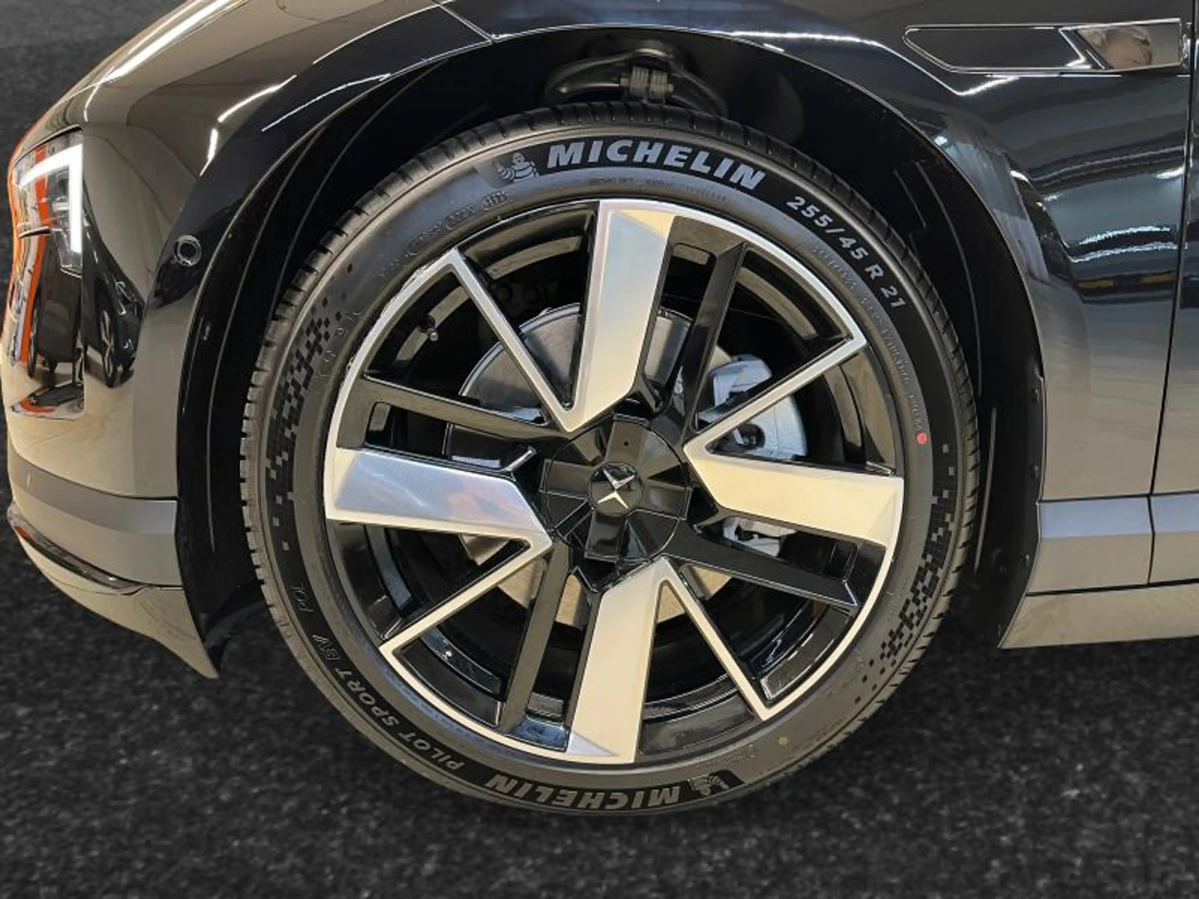 Polestar 4 LRDM / PRIME — photo 12
