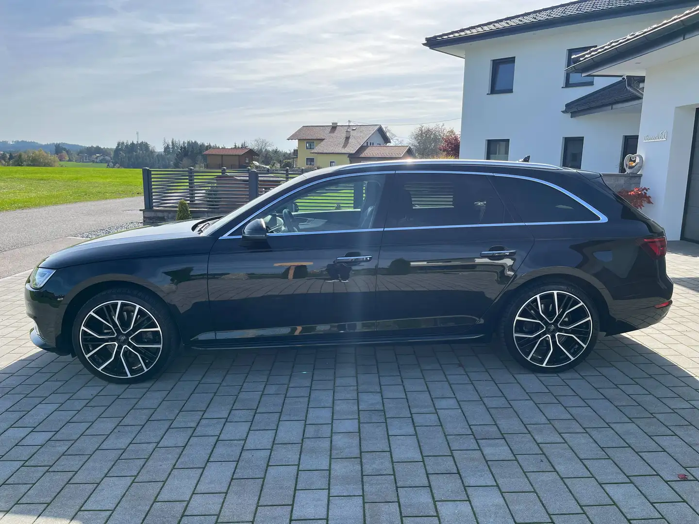 Audi A4 A4 Avant 2,0 TDI S-tronic Schwarz - 2