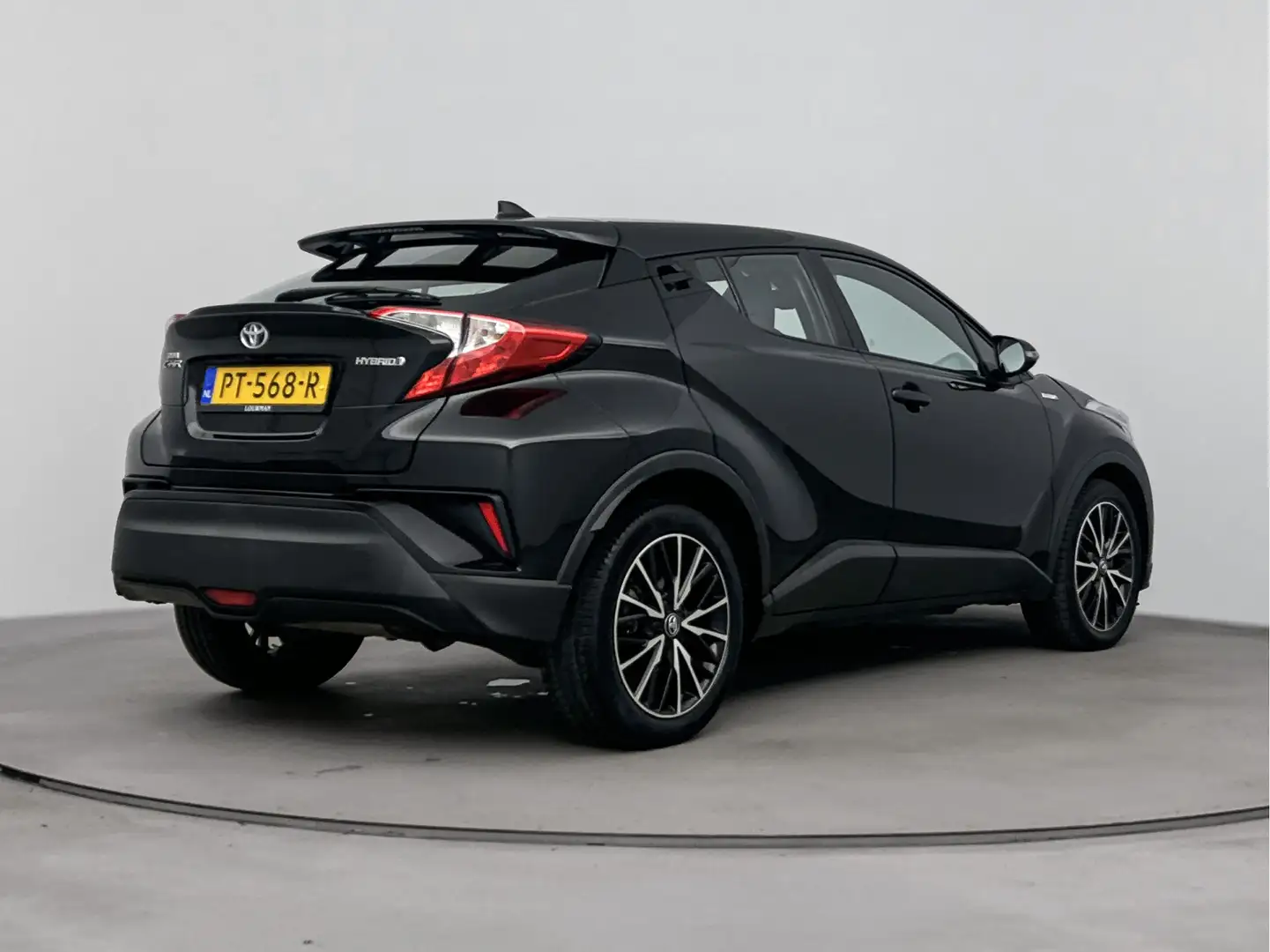 Toyota C-HR 1.8 Hybrid Dynamic | Navigatie | Parkeercamera | Zwart - 2
