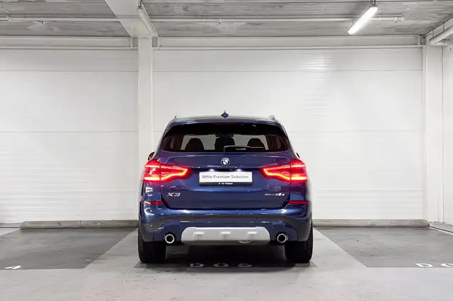 BMW X3 view 7