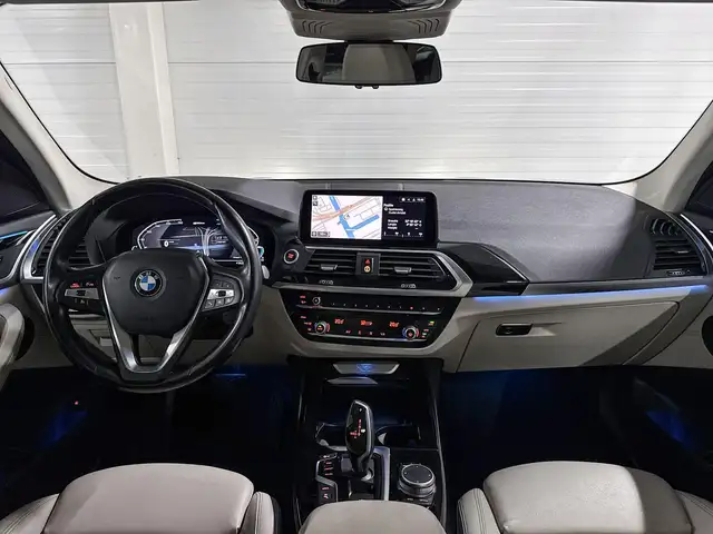BMW X3 view 10