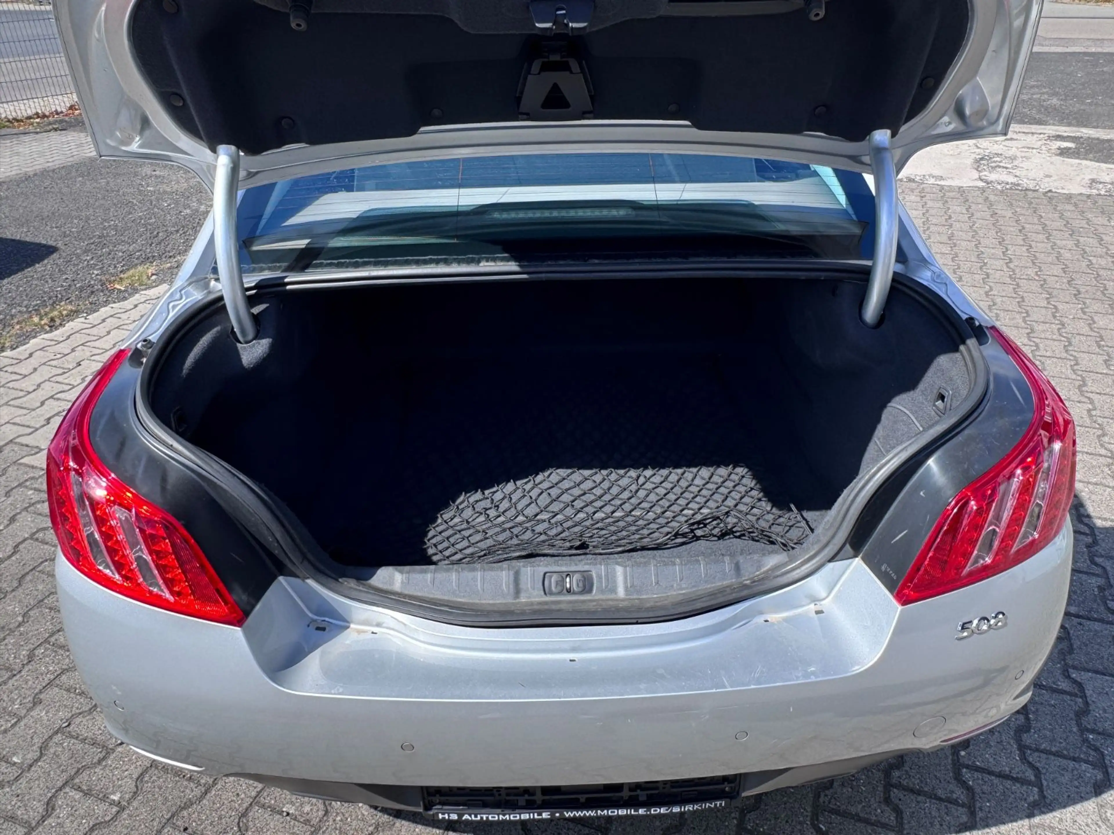 Peugeot 508 2.0 HDi Allure — photo 9