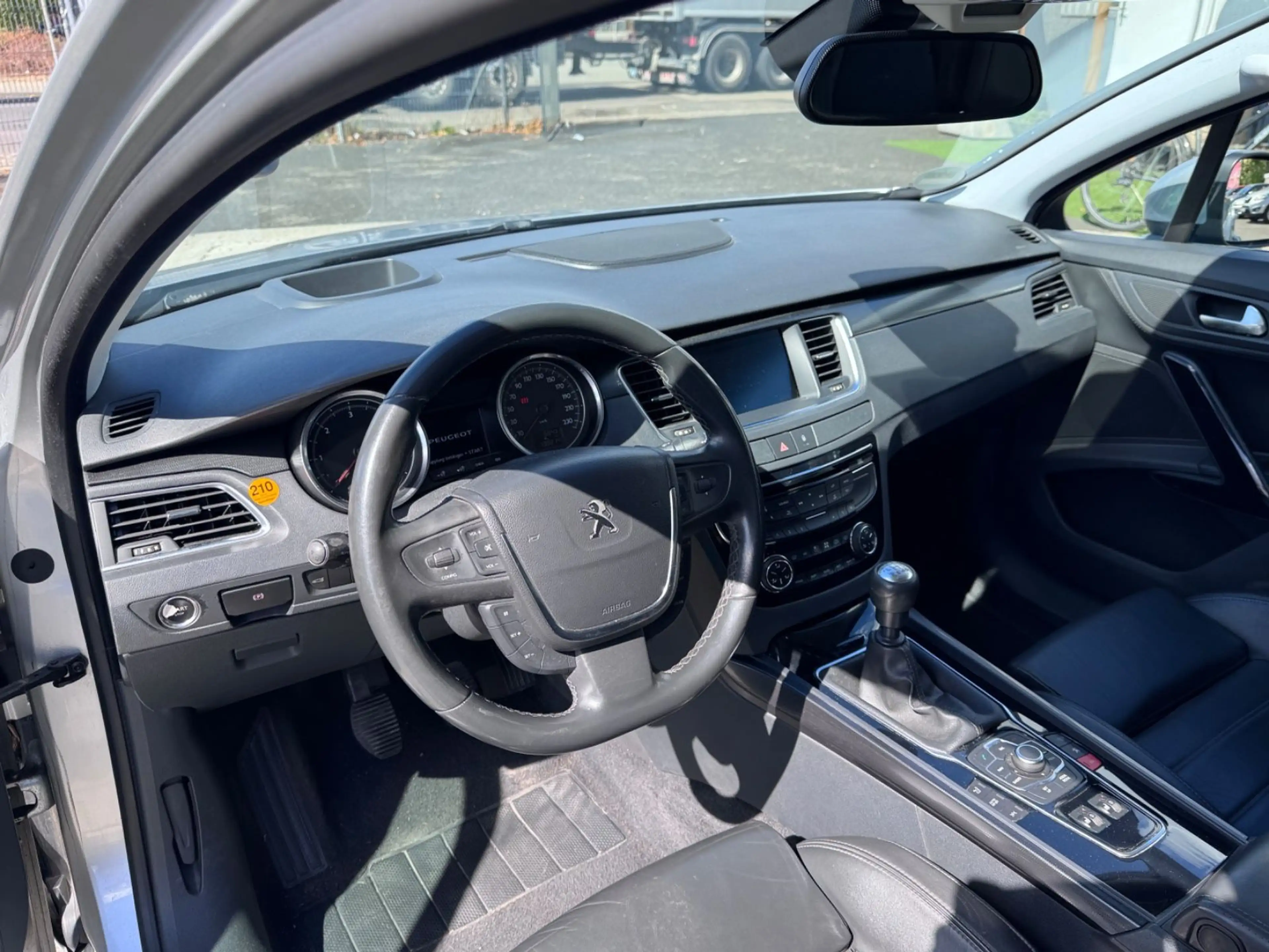 Peugeot 508 2.0 HDi Allure — photo 10