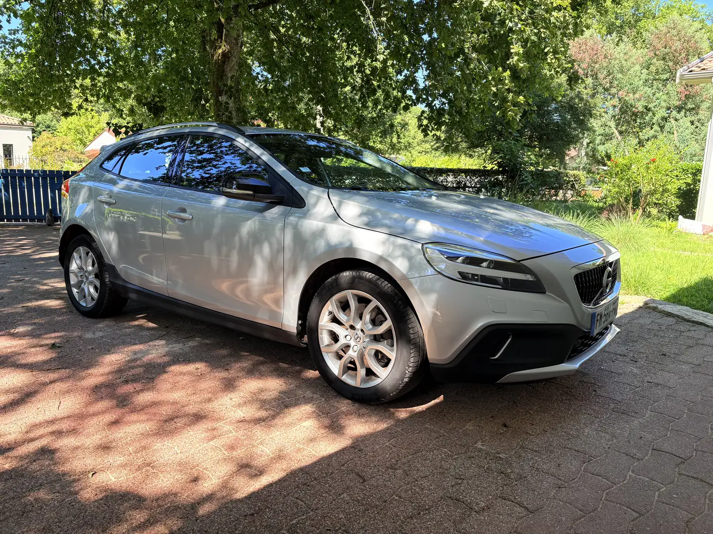 Volvo V40 Cross Country V40 Cross Country T4 190 AWD Geartronic 8 Cross Country Pro Argent - 2
