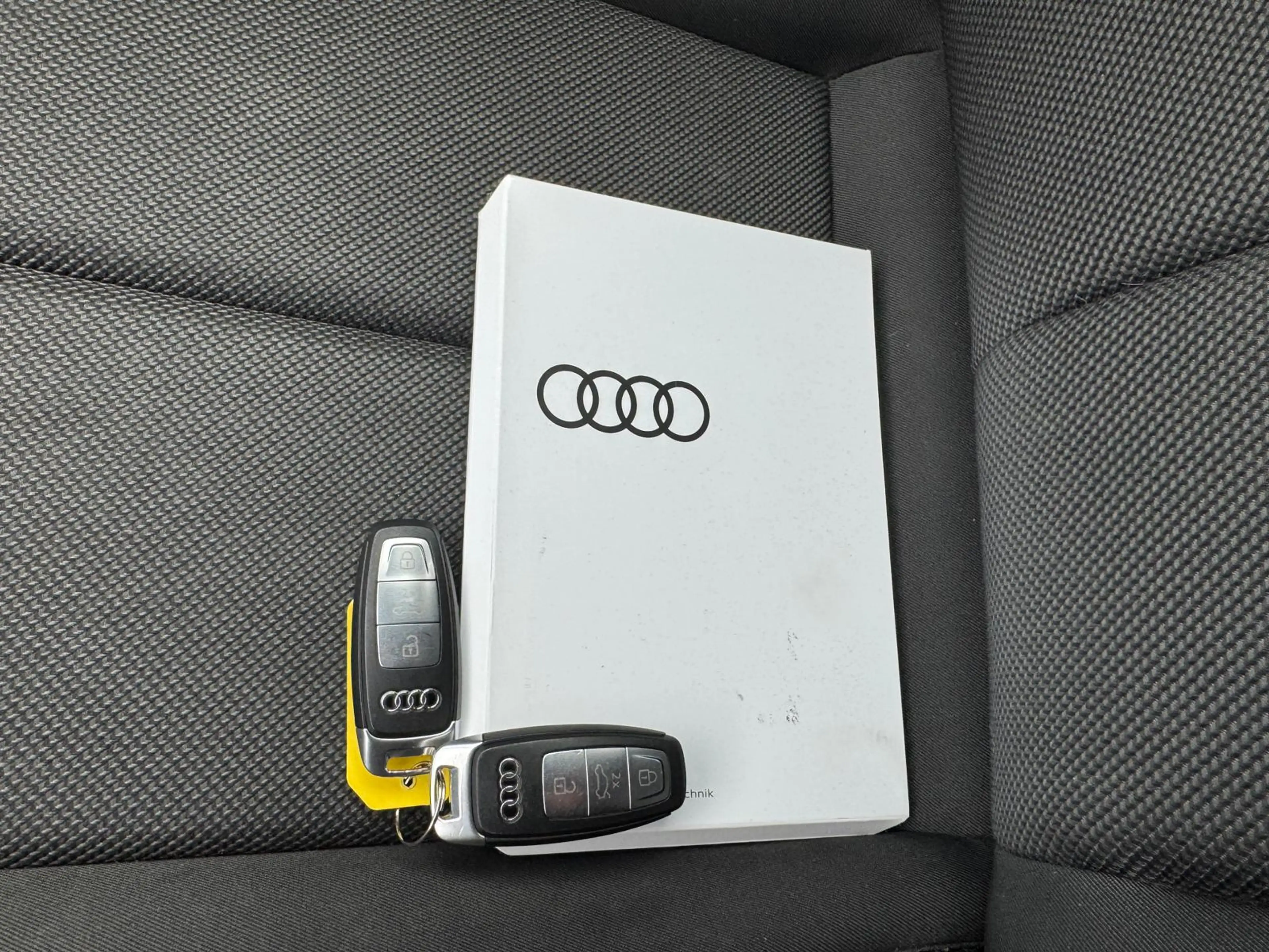 Audi A3 Sportback 30 TFSI PRO LINE VIRTUAL/NAVI/CRUISE/CAR — photo 29