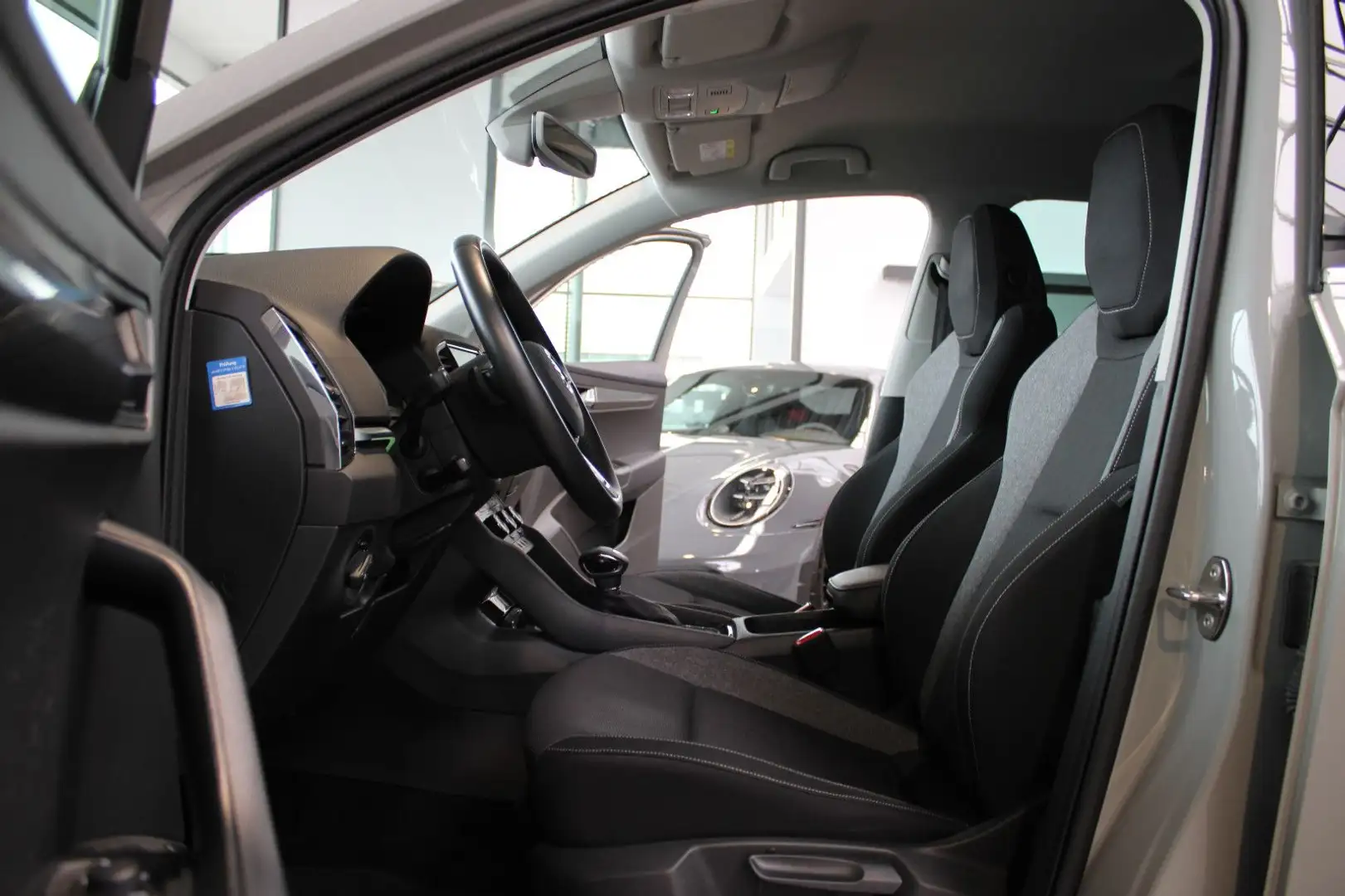Skoda Karoq KAROQ 1.5 TSI DSG *DRIVE 125* 1.HD/NAVI/LED/DAB+ Grau - 2