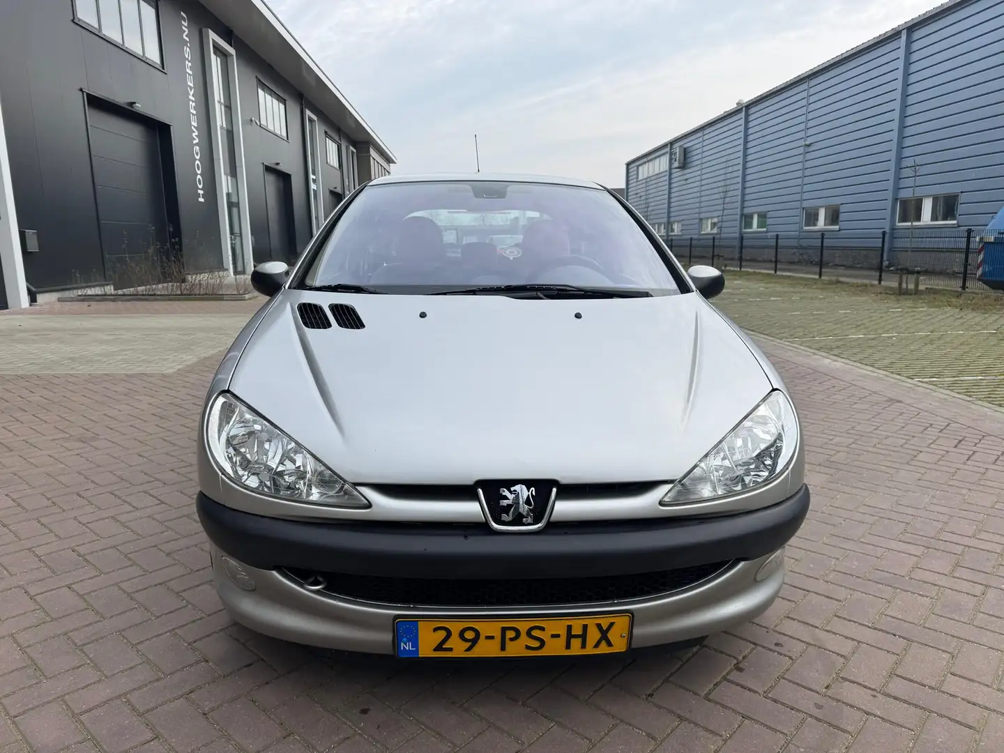 Peugeot 206 110 Automatik Tendance - 1